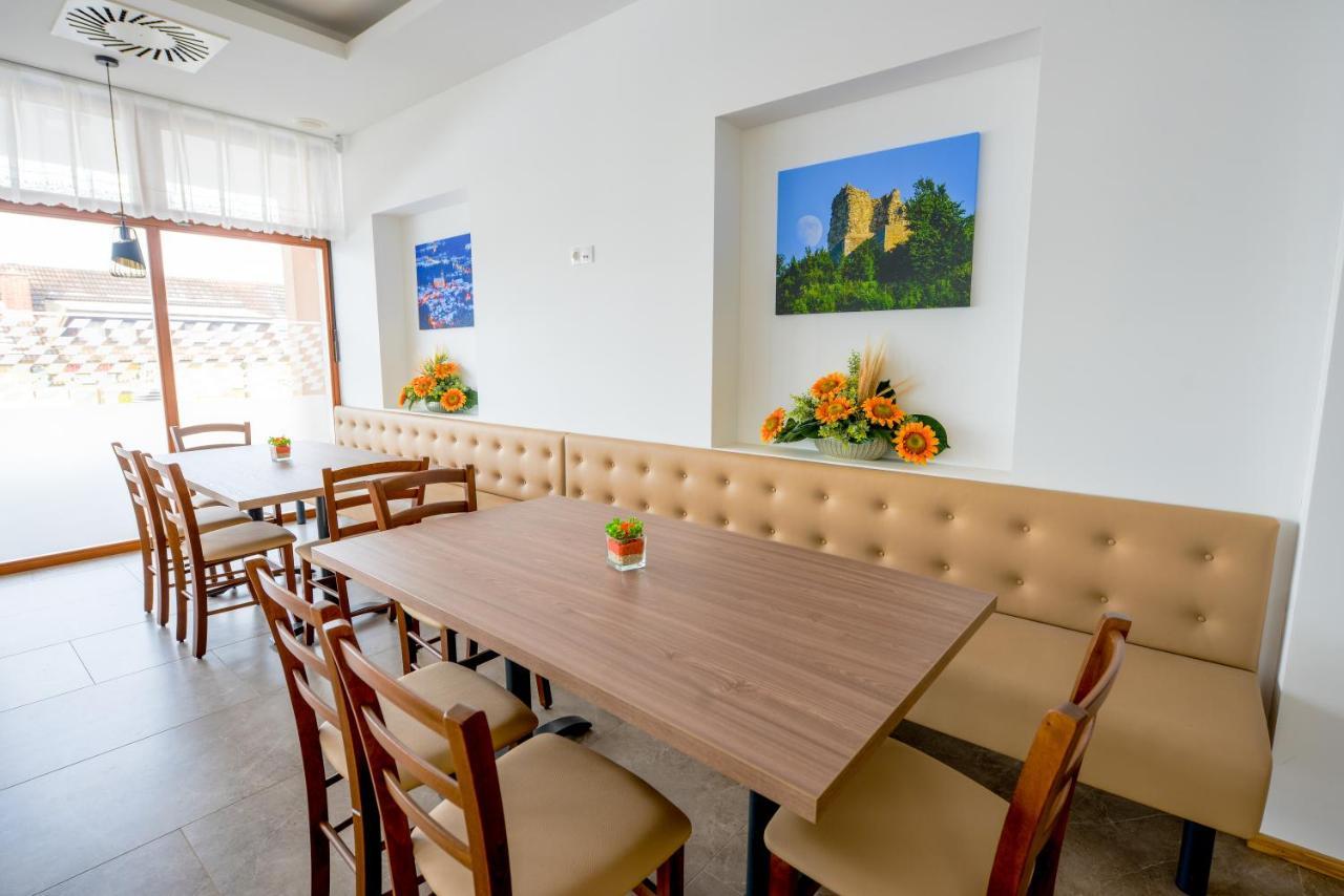 Hotel Baron Smlednik ภายนอก รูปภาพ