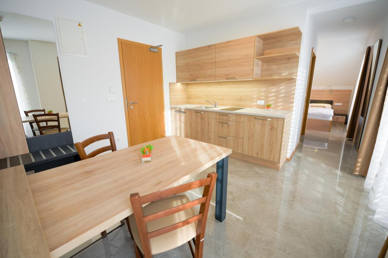 Hotel Baron Smlednik ภายนอก รูปภาพ
