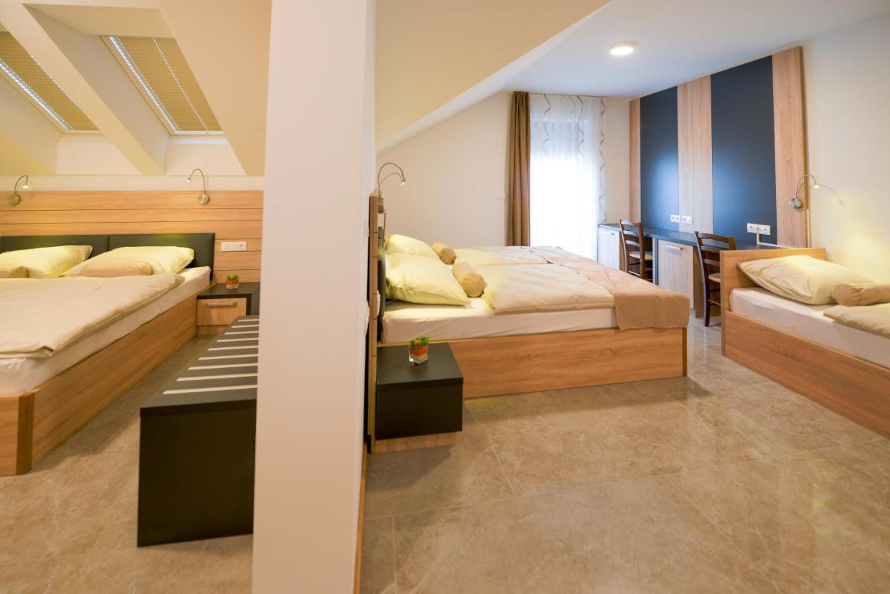Hotel Baron Smlednik ภายนอก รูปภาพ