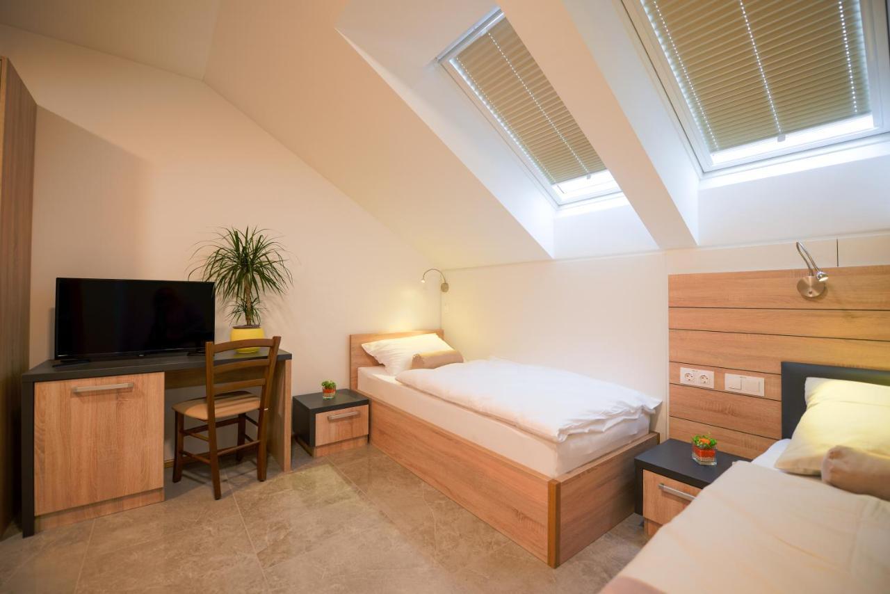 Hotel Baron Smlednik ภายนอก รูปภาพ