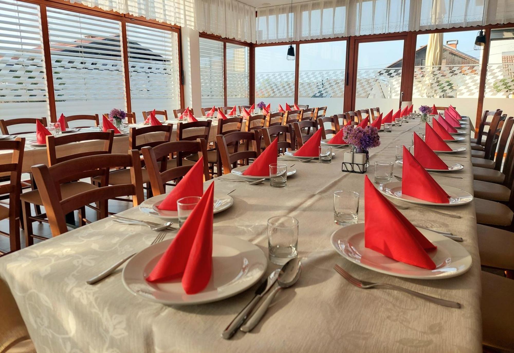Hotel Baron Smlednik ภายนอก รูปภาพ